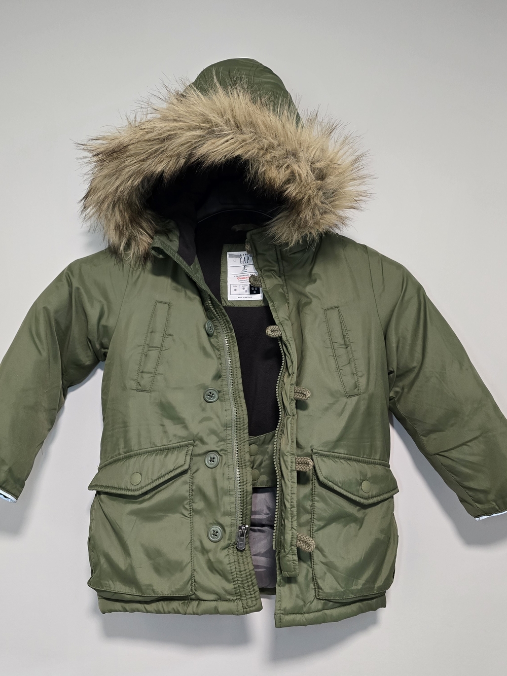 GAP Olive Green Hooded Puffer PARKA Jacket Coat with Faux Fur Trim Winter Style.